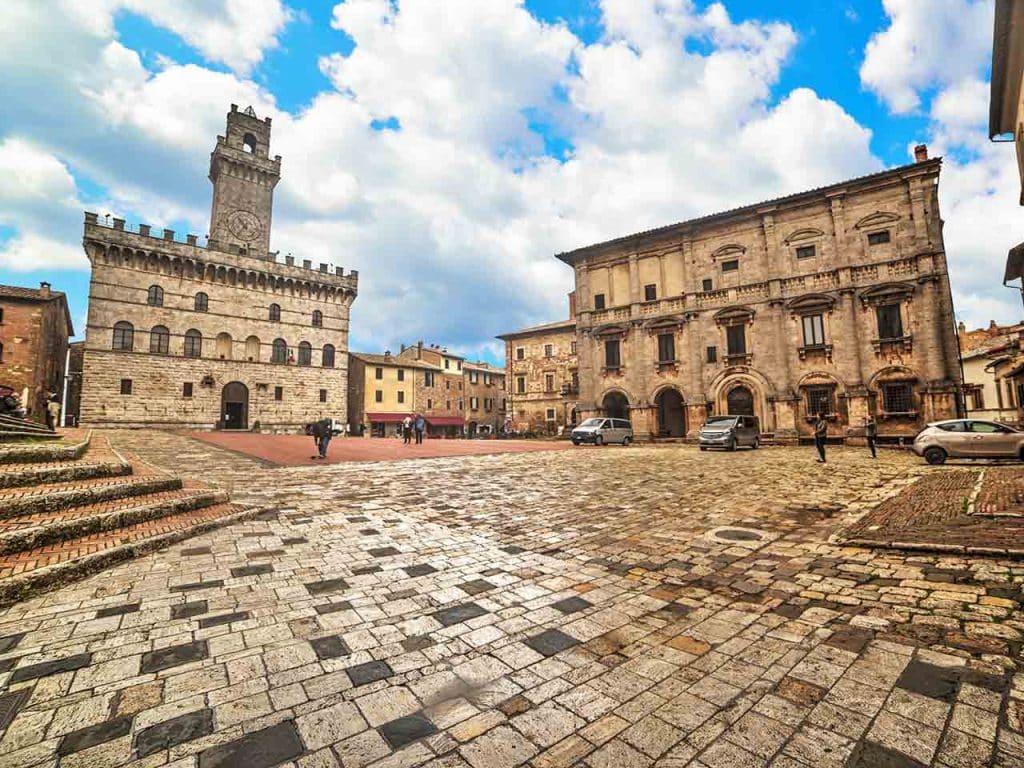 Il Palazzo Comunale in Piazza Grande, una delle tappe principali del weekend in camper a Montepulciano proposto dal PLEINAIRCLUB.