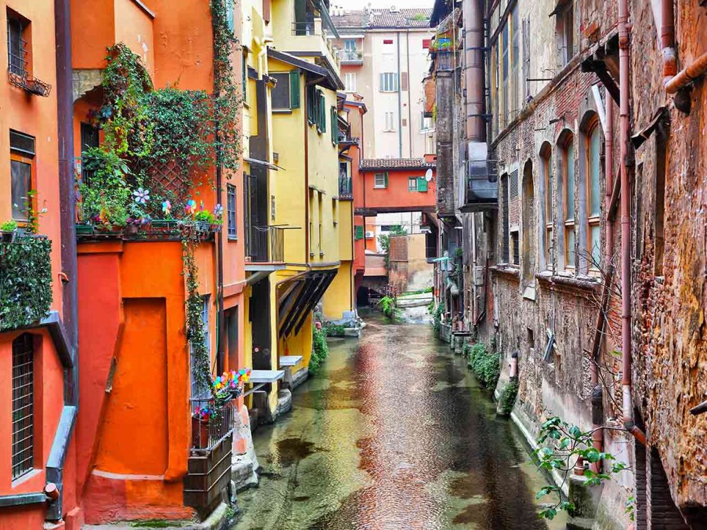 La vista dalla "finestrella" di Bologna.