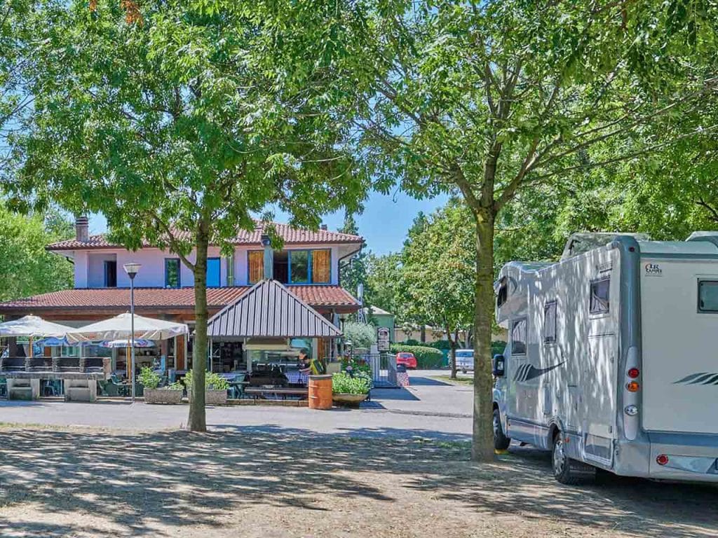Camping Amici di Lazise a Lazise (VR).