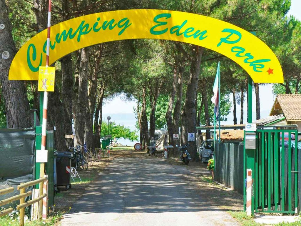 Il Camping Eden Park a Torricella di Magione.