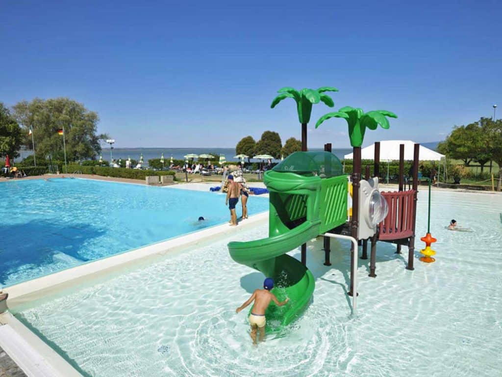 Il Camping & Village Polvese a Sant'Arcangelo di Magione.