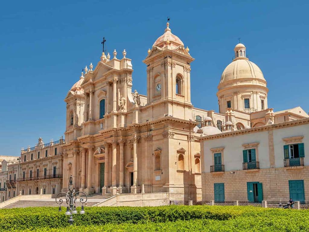 La Basilica Cattedrale di San Nicolò a Noto, uno dei luoghi da visitare in camper ad aprile consigliati dal PLEINAIRCLUB.