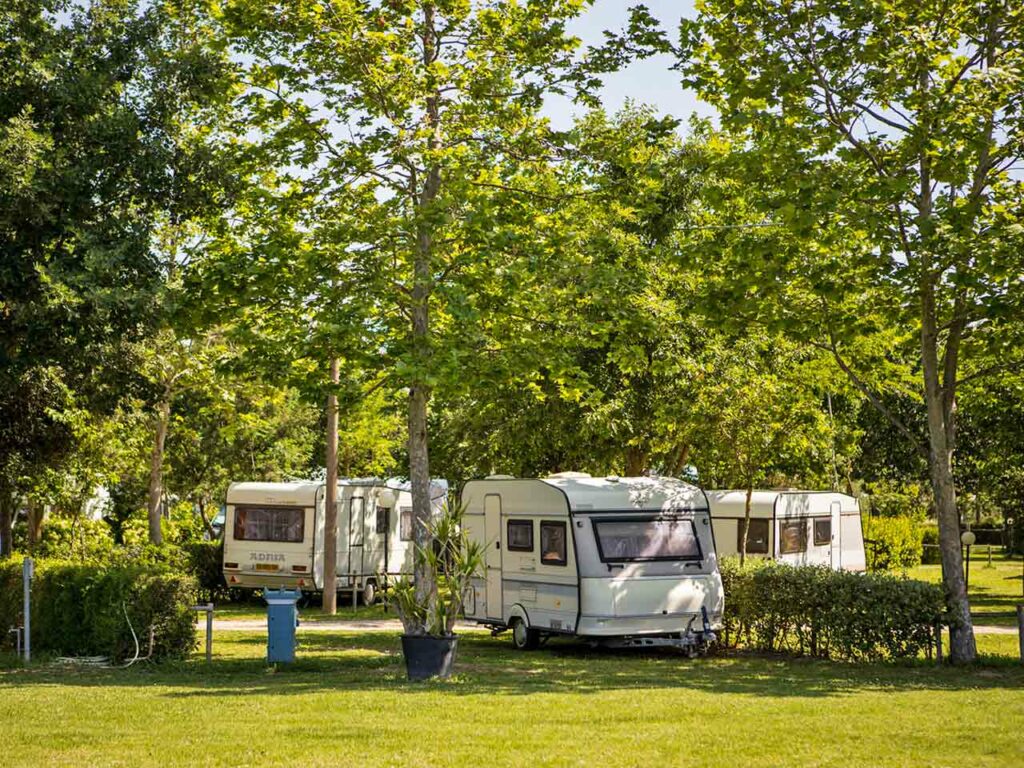 Le piazzole dell'Oasi di Maremma, una tra le aree di sosta al mare in Toscana convenzionate con il PLEINAIRCLUB.