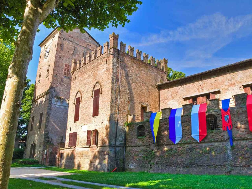 Weekend a Parma e dintorni in camper: la Rocca dei Rossi a San Secondo Parmense.
