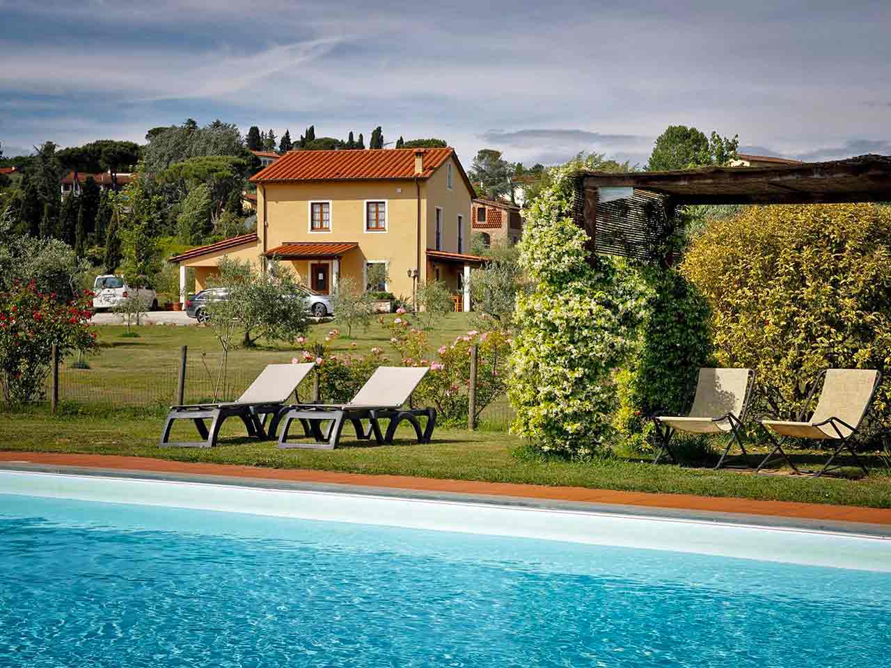 L'Agriturismo "Ai Linchi" a Lucca, uno tra i migliori agricampeggi in Toscana.