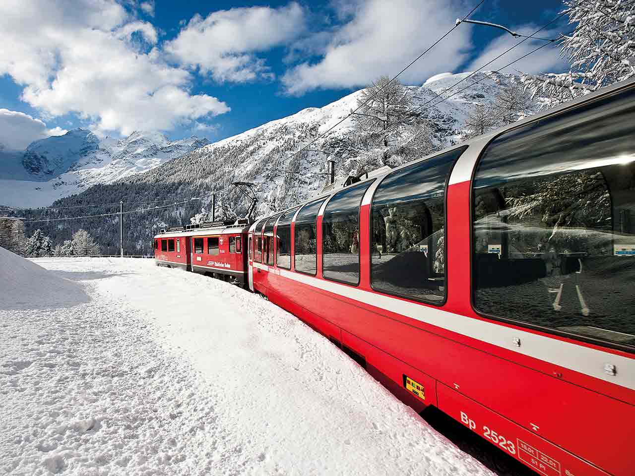 Il Trenino Rosso del Bernina che parte da Tirano - Dove andare per il ponte dell'Immacolata.