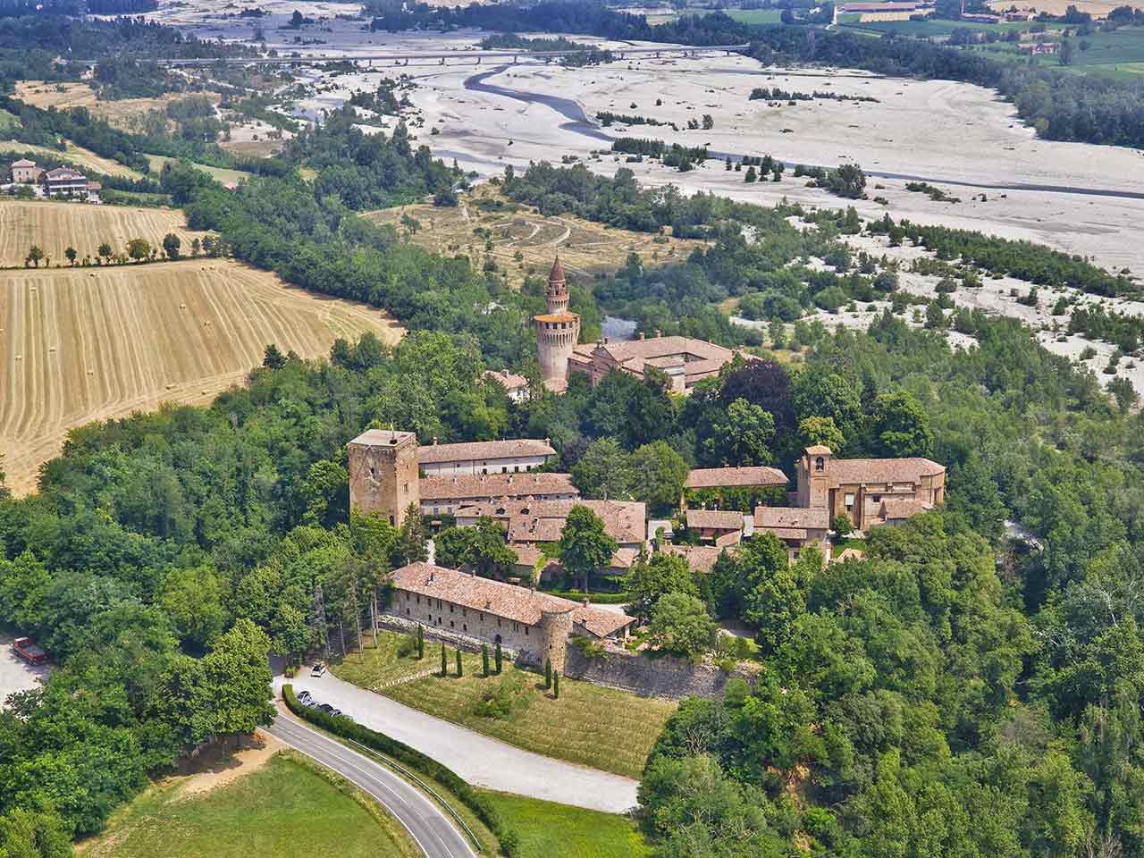 Il Castello di Rivalta (PC) - Dove andare per il ponte dell'Immacolata.