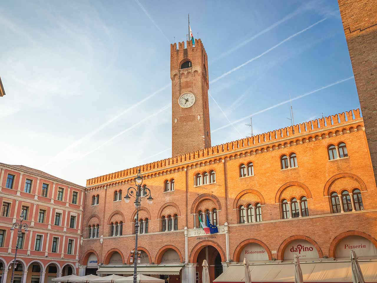 Palazzo della Prefettura in Piazza dei Signori a Treviso.