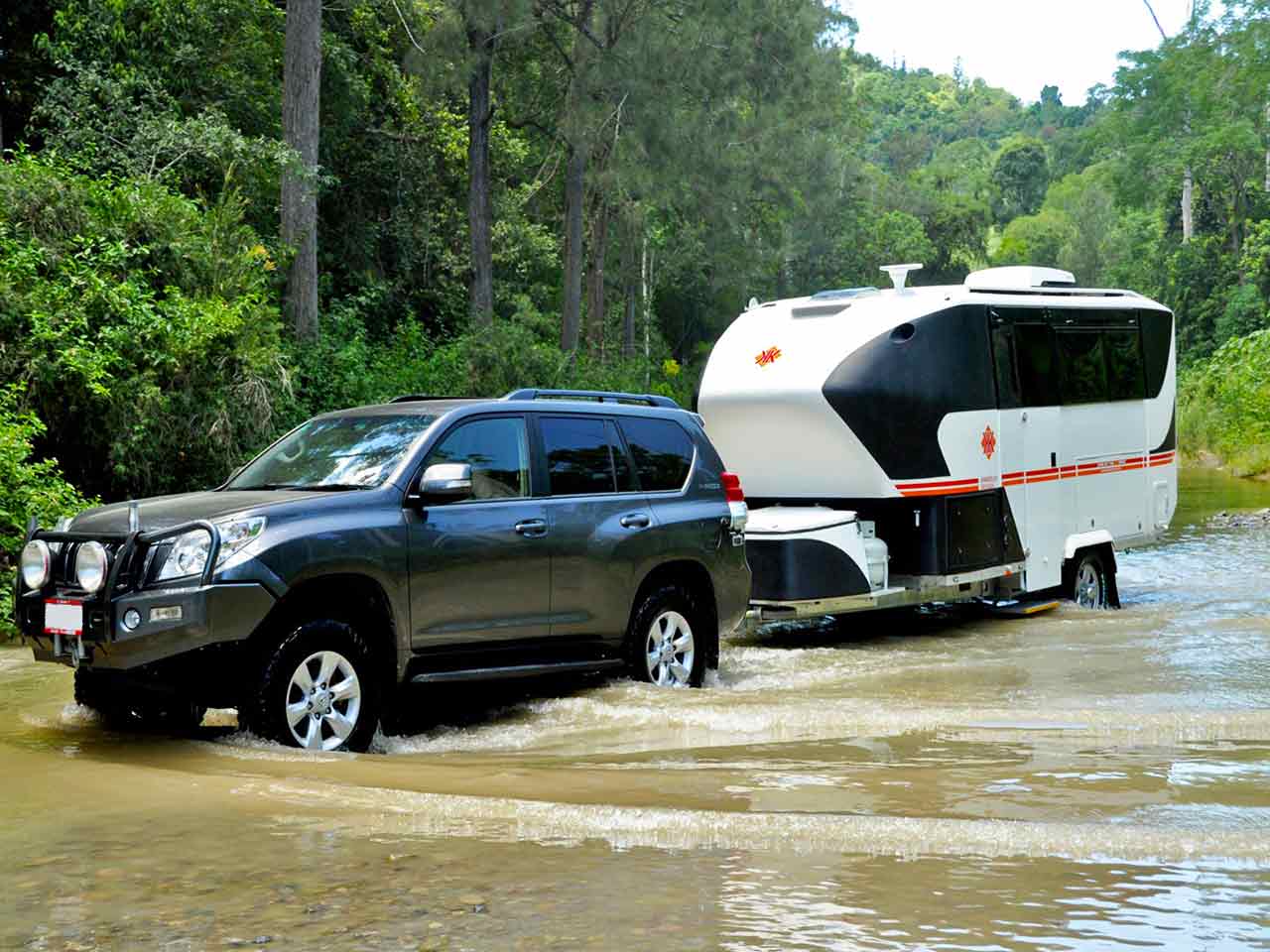 KIMBERLEY KAMPERS KRUISER SCLASS LA CARAVAN DI LUSSO PER L’OFFROAD