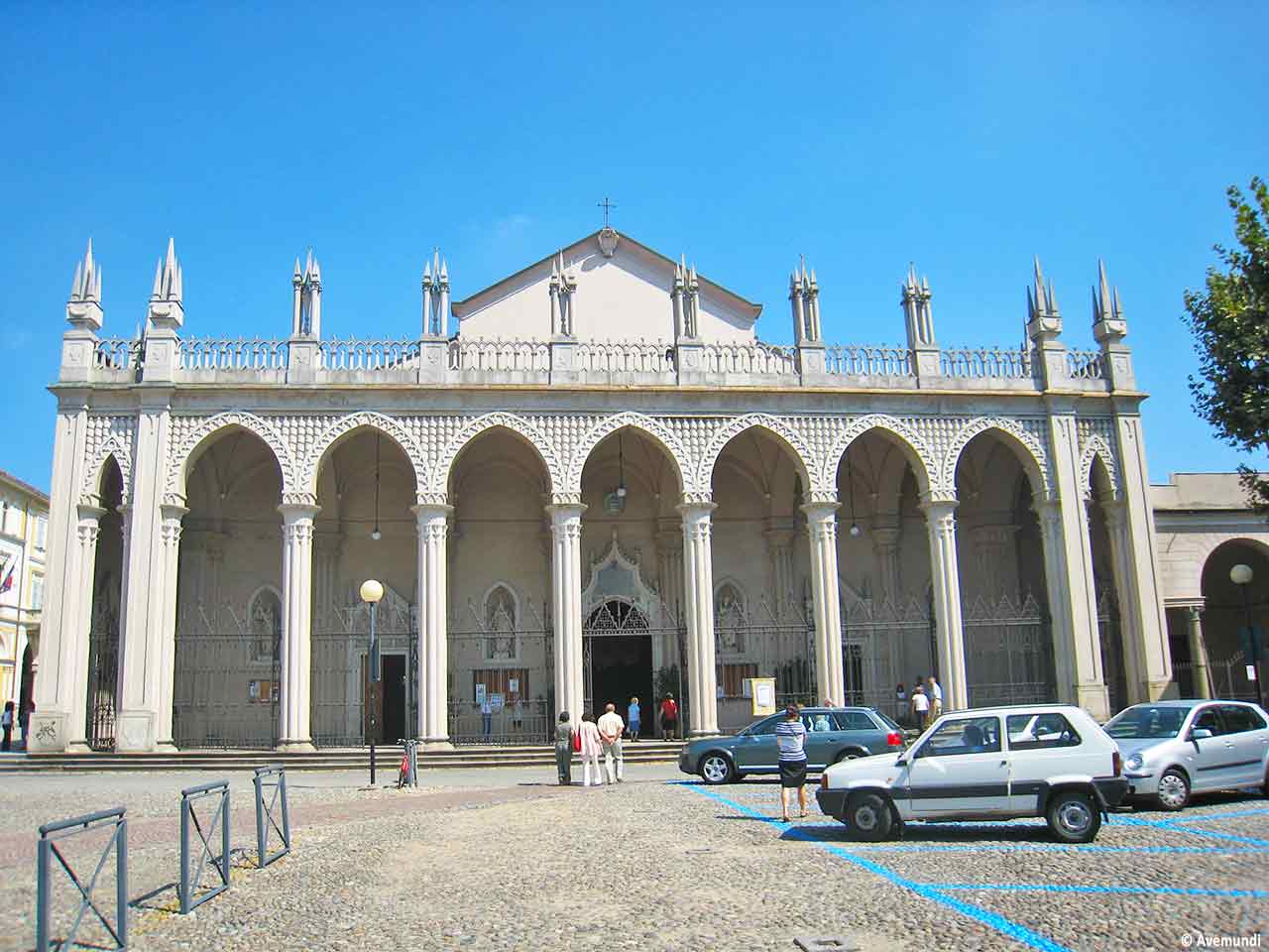 Dove andare in camper ad aprile: La cattedrale di Santo Stefano a Biella