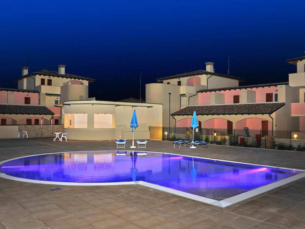 Airone bianco residence village