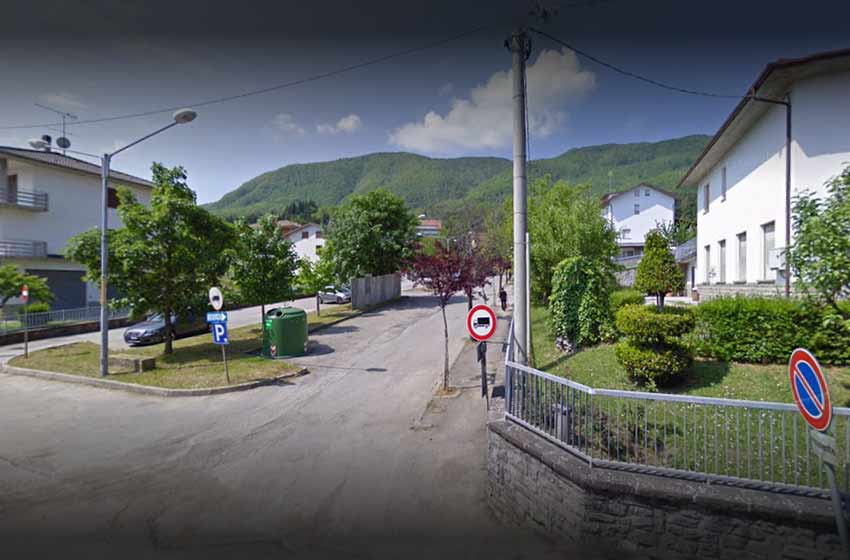 Parcheggio via alfero