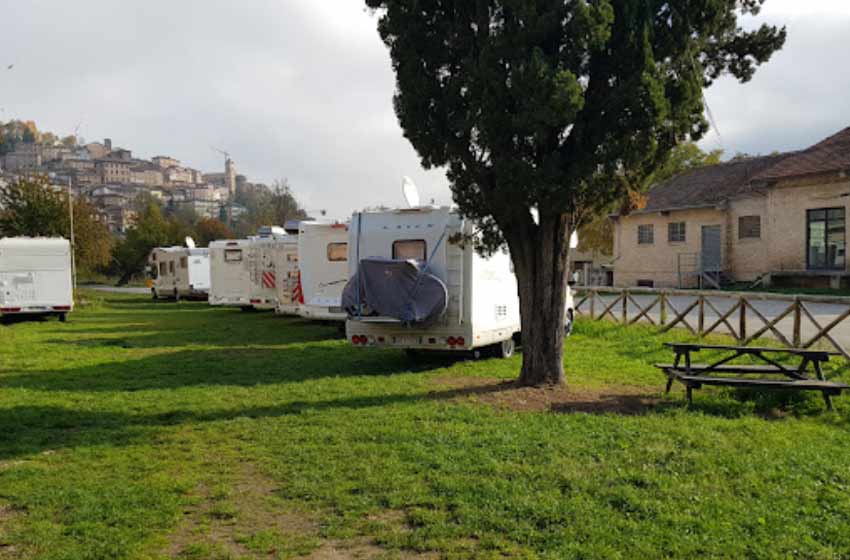 Area sosta camper sibillini - amandola
