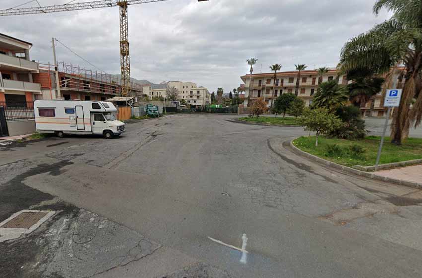 Aurora parking - giardini naxos