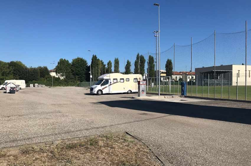 Area sosta camper bagnara di romagna