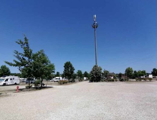 AREA SOSTA CAMPER BILANCINO