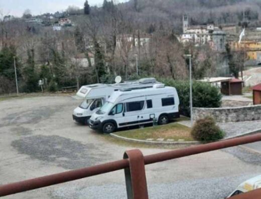 AREA SOSTA CAMPER CHIFENTI PONTE DELLE CATENE