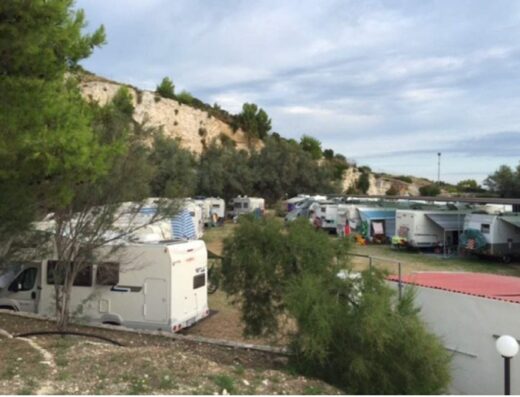 SOSTA CAMPER BAIA SAN LORENZO
