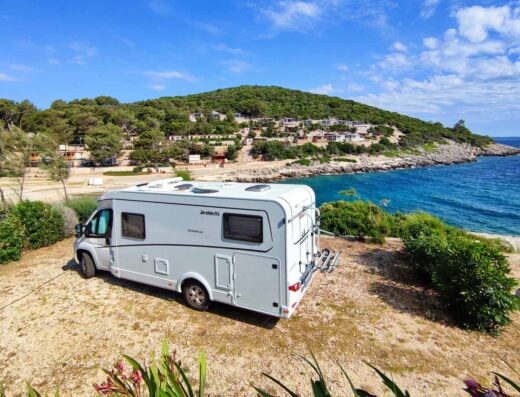 BAIA HOLIDAY POLJANA
