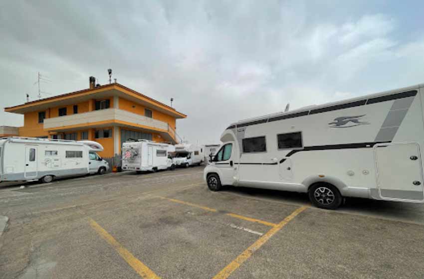 Area sosta camper canosa di puglia