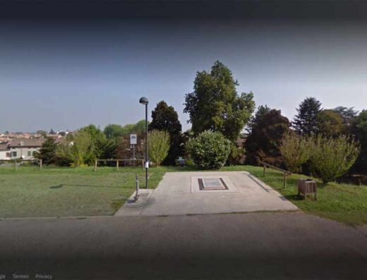 AREA SOSTA CAMPER CASTELMASSA