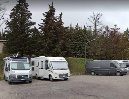 AREA SOSTA CAMPER CASTIGLIONE D’ORCIA
