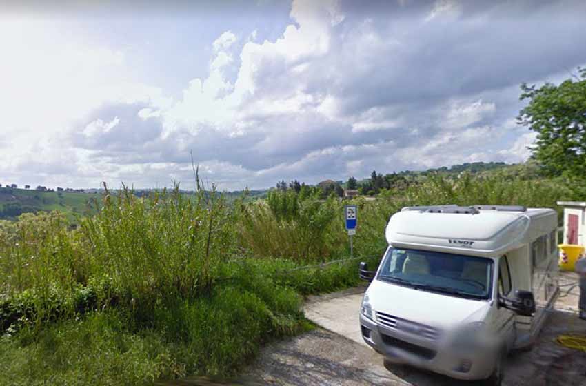 Sosta camper colmurano