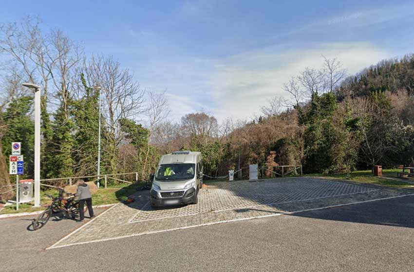Aree sosta camper in Friuli Venezia Giulia: l'area di sosta di Cormons (GO).