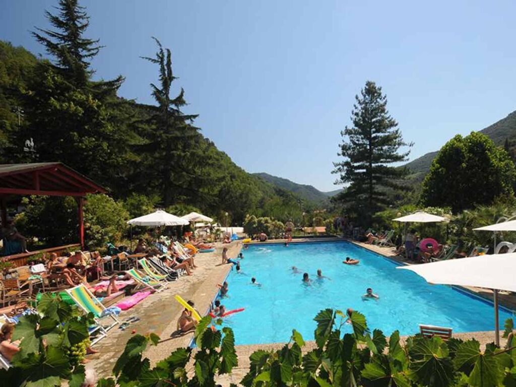 Campeggi in Liguria da non perdere: il Camping delle Rose a Isolabona (IM).