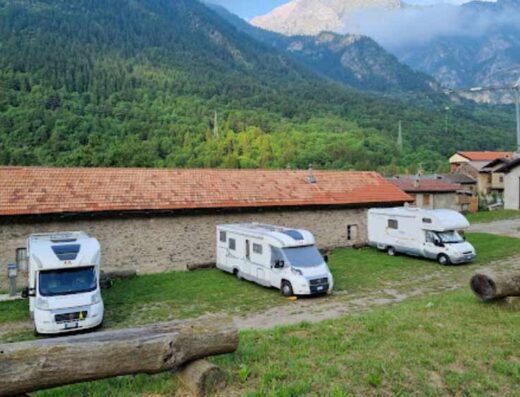 AREA SOSTA CAMPER LE CASERMETTE DI FENESTRELLE