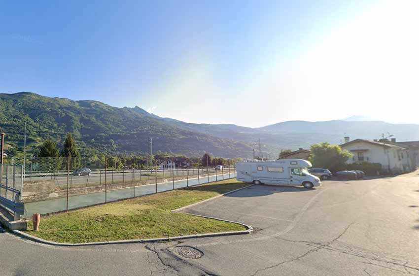 Parcheggio camper fenis