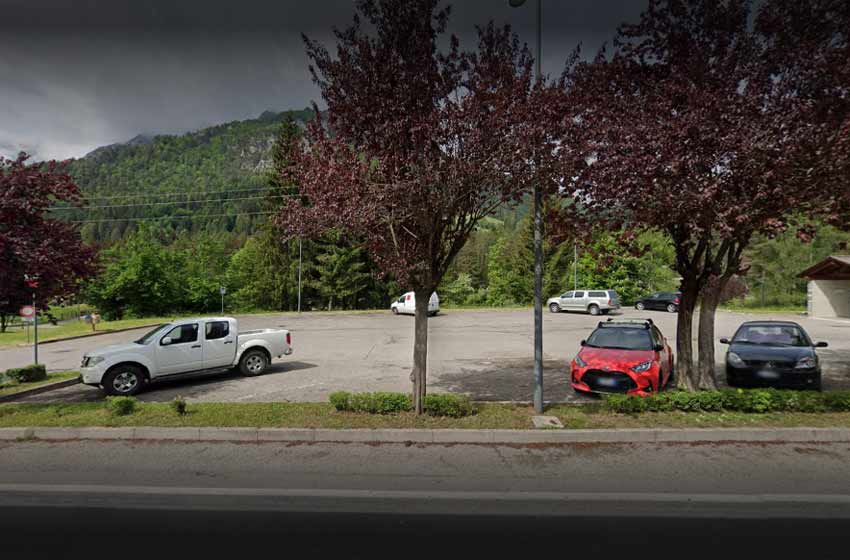 Parcheggio forni di sopra