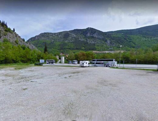 AREA PER SOSTA CAMPER GENGA