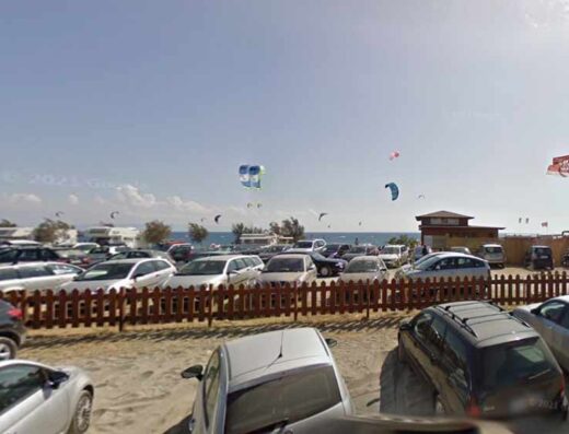 PARCHEGGIO HANG LOOSE BEACH