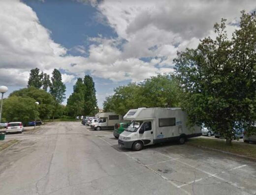 PARCHEGGIO ZANNONI
