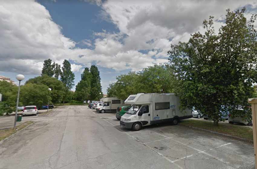 Area sosta camper jesi