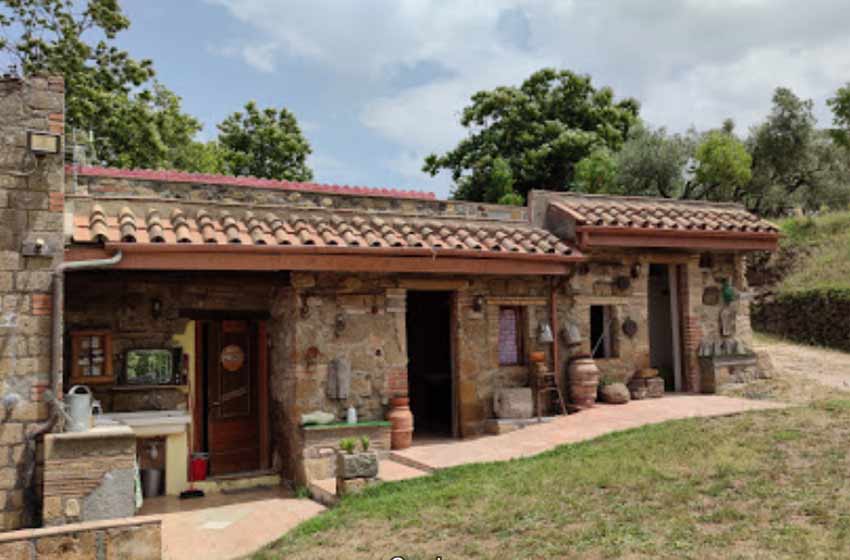 Agriturismi vicino ai laghi: lAgricampeggio SantAntonio Lagovillage a Capodimonte (VT).