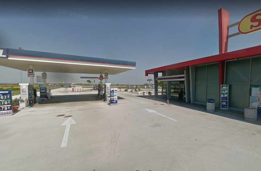 Le saline ovest km 587 a14 bologna-bari-taranto