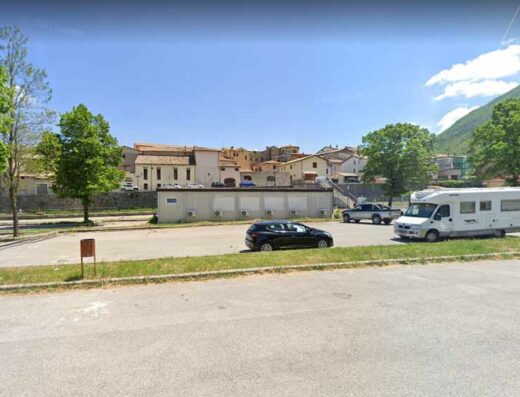 AREA SOSTA CAMPER LEONESSA