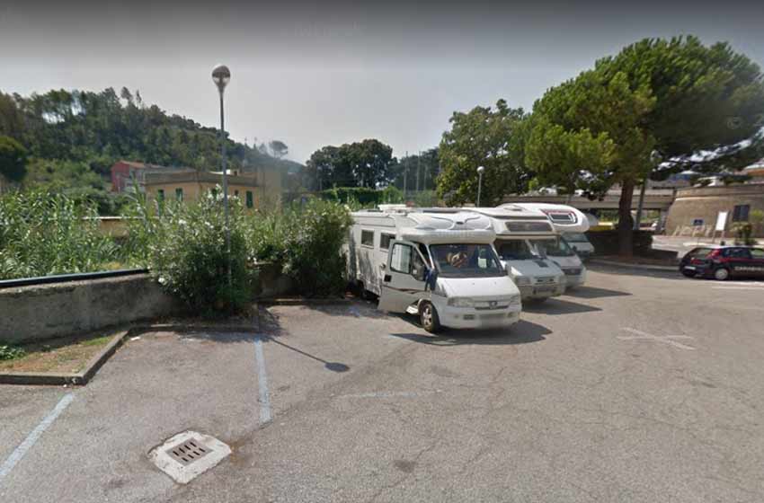 Area sosta camper - levanto