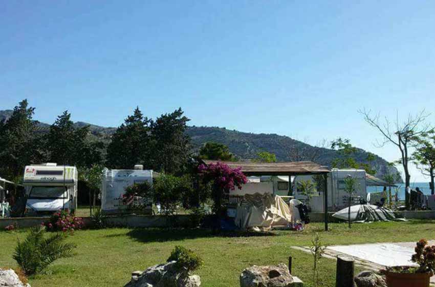 Sosta camper eden park - mattinata