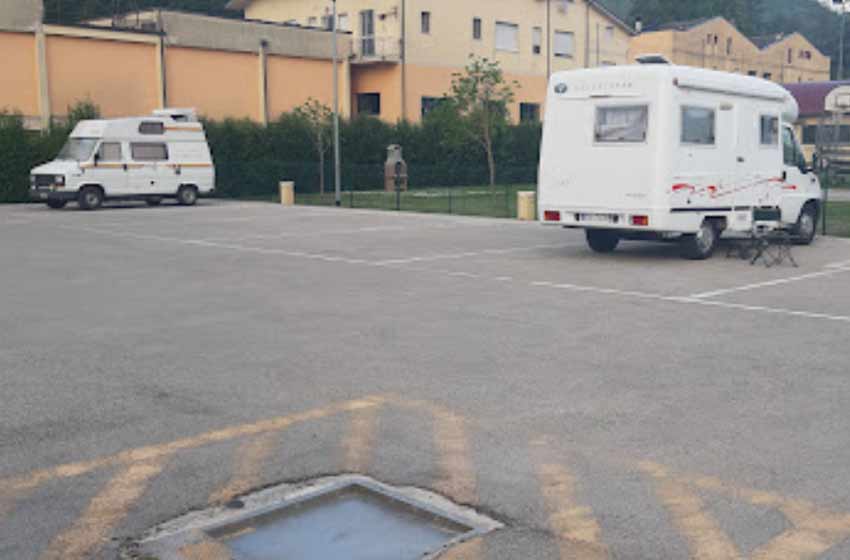 Area sosta camper mercatello sul metauro