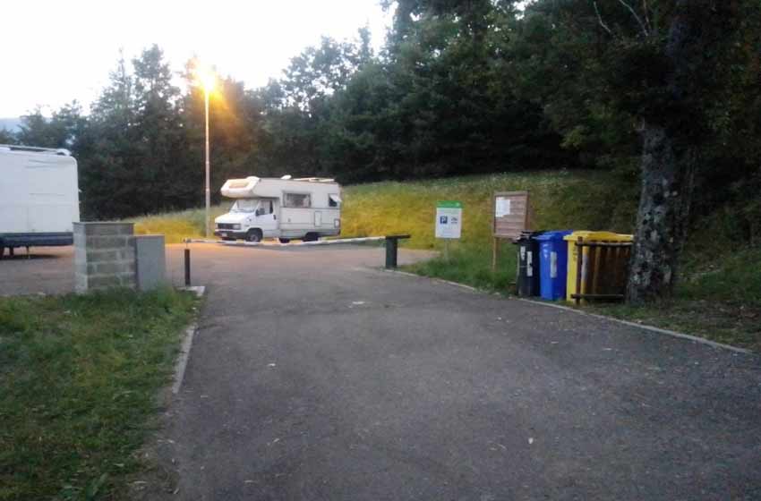 Area sosta camper monchio delle corti