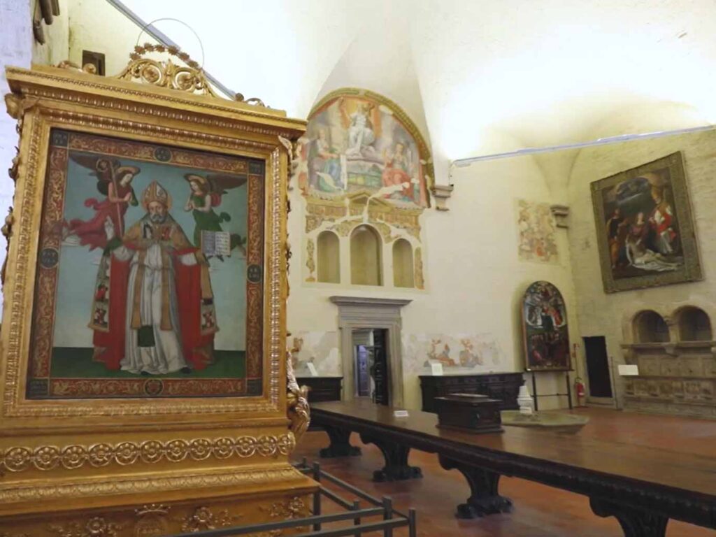 10 cose da fare a Gubbio con la tessera del Club: visitare il Museo Civico Palazzo dei Consoli.