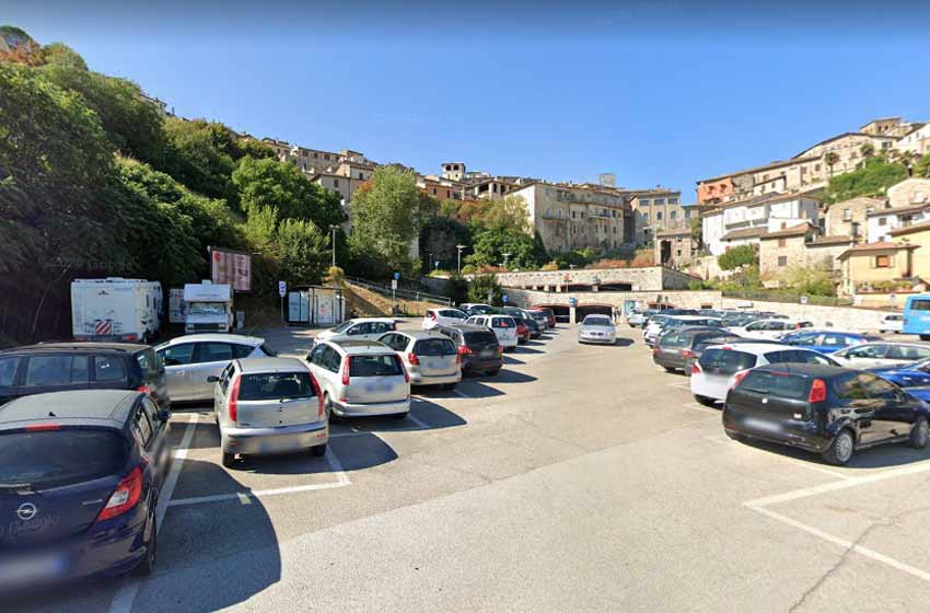 Area sosta camper narni