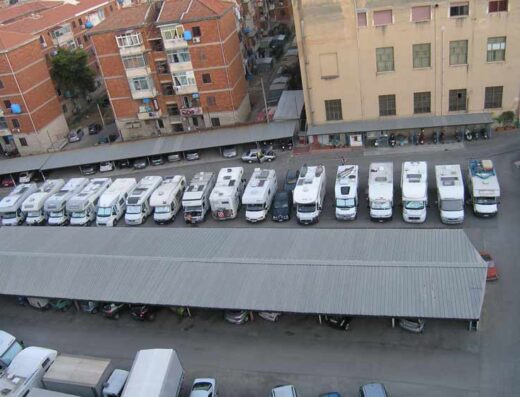 PARCHEGGIO GREEN CAR AREA DI SOSTA ATTREZZATA