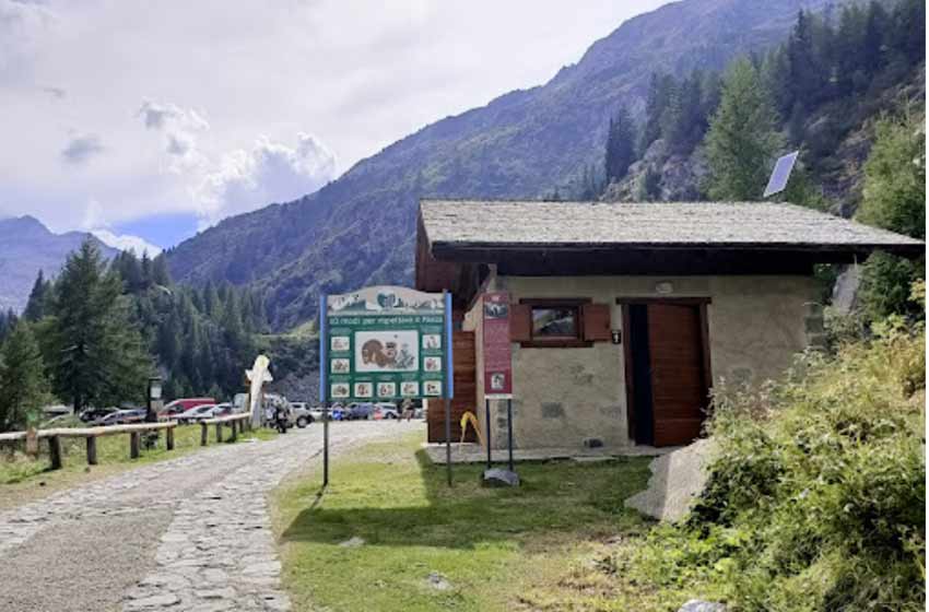 Parcheggio auto e camper lago malga bissina