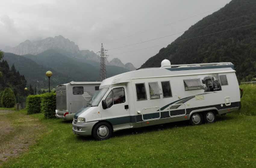 Camping parco giochi saletti