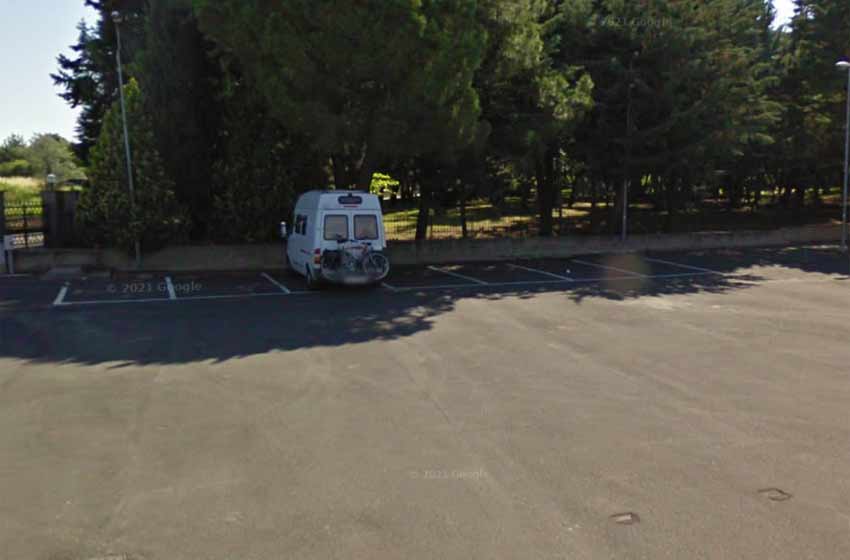 Parcheggio piazza nenni