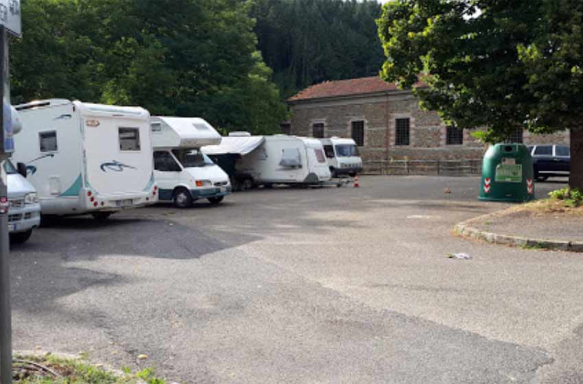 Area sosta camper pratovecchio